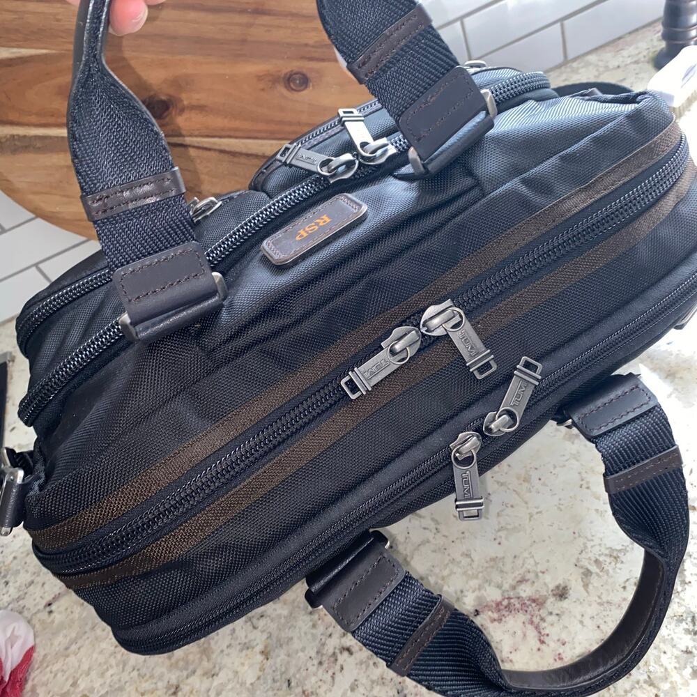 TUMI $399 Alpha Bravo Andersen Slim Commuter Briefcase Ballistic Black Brown EUC - Picture 10 of 16